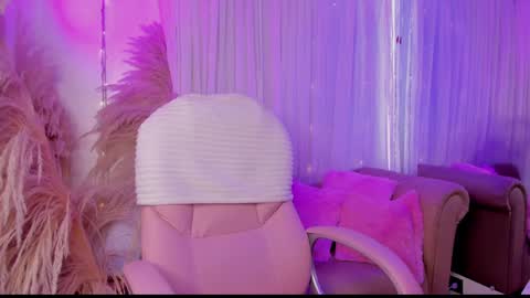 Snapshot of abby_piink chatting on September 2025 03:13:01 PM ABBY online show from September 2025 03:13:01 PM