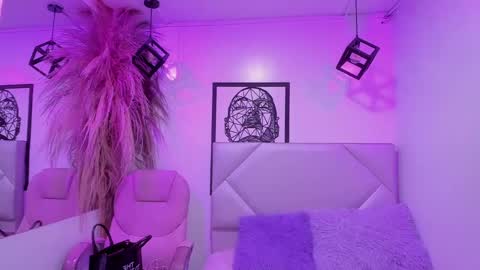 Snapshot of abby_piink chatting on September 2025 01:24:02 PM ABBY online show from September 2025 01:24:02 PM