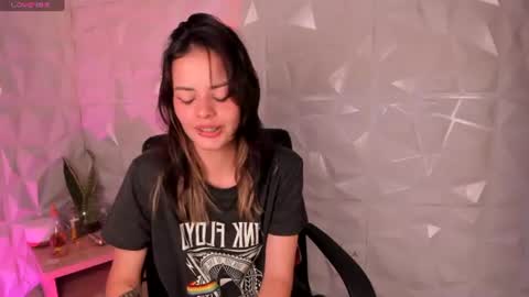 Abby Saenz online show from June 2026 05:17:02 PM