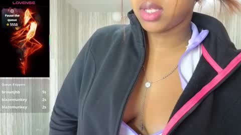 Snapshot of abby_t_ chatting on October 2025 02:37:02 AM abby online show from October 2025 02:37:02 AM