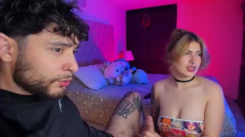 Snapshot of abbyandchris1 chatting on October 2025 11:04:01 PM START TRANSMISSION ---- AM COLOMBIA TIME online show from October 2025 11:04:01 PM