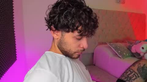 Snapshot of abbyandchris1 chatting on November 2025 01:33:02 PM START TRANSMISSION ---- AM COLOMBIA TIME online show from November 2025 01:33:02 PM