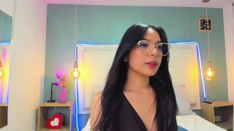 Snapshot of abbydixon1 chatting on December 2024 04:22:01 AM Abby Dixon online show from December 2024 04:22:01 AM