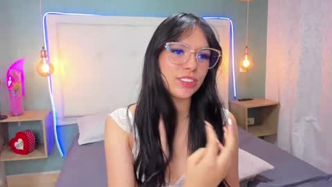 Snapshot of abbydixon1 chatting on January 2025 03:30:01 AM Abby Dixon online show from January 2025 03:30:01 AM