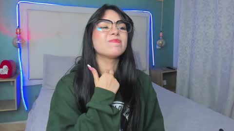 Snapshot of abbydixon1 chatting on February 2025 01:04:02 AM Abby Dixon online show from February 2025 01:04:02 AM