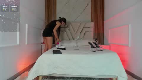 Abby Evans online show from December 2025 11:49:02 AM