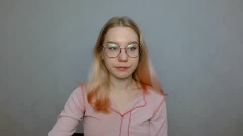 Abby Lovense is active online show from January 2025 09:11:02 AM