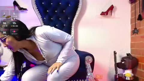 Miss Abby online show from October 2025 04:11:01 AM