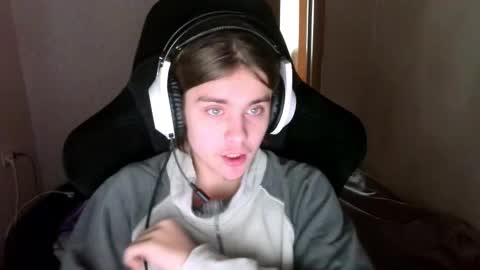 abbysal_blade online show from December 2025 07:48:01 AM