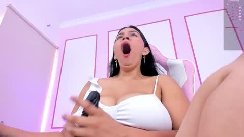 abbysandeers online show from September 2025 11:59:01 AM