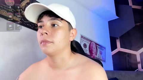 Abby Smith online show from November 2025 09:14:01 PM