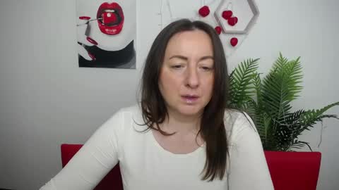 abbytaylorr online show from April 2026 06:27:01 AM