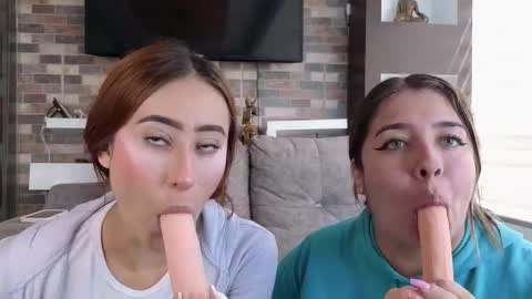 Abella online show from September 2025 02:09:02 PM