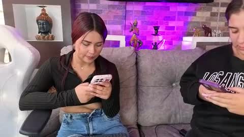 abella_as_ online show from October 2025 02:56:01 PM