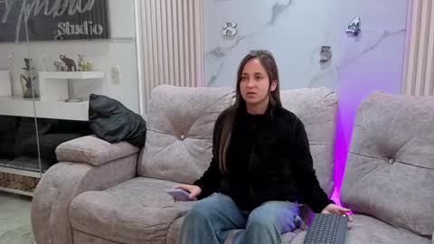 abella_as_ online show from April 2026 01:41:02 PM