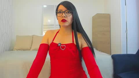 Sophia online show from April 2026 10:07:02 PM