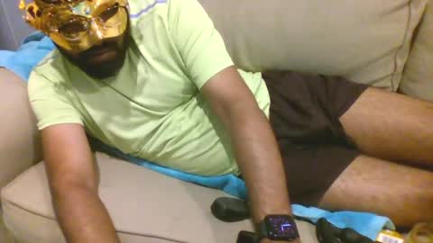 Snapshot of abhi_cam chatting on December 2024 03:58:01 PM Naked Gentleman online show from December 2024 03:58:01 PM