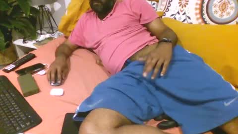 Snapshot of abhi_cam chatting on January 2025 01:47:01 AM Naked Gentleman online show from January 2025 01:47:01 AM