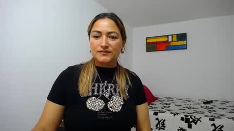 Snapshot of abie_spicy_ chatting on September 2025 02:16:01 PM ximena online show from September 2025 02:16:01 PM