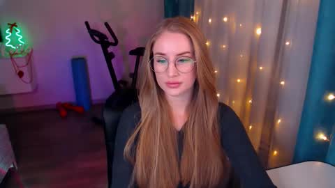 Snapshot of abigail_flex chatting on December 2024 03:45:02 PM Anna online show from December 2024 03:45:02 PM