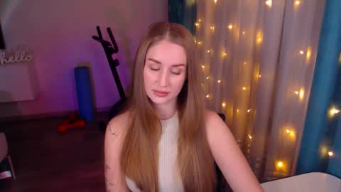 Snapshot of abigail_flex chatting on January 2025 07:24:01 PM Anna online show from January 2025 07:24:01 PM