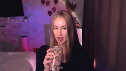 Snapshot of abigail_flex chatting on October 2025 06:41:01 PM Anna online show from October 2025 06:41:01 PM