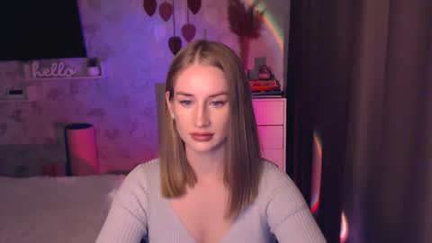 Snapshot of abigail_flex chatting on October 2025 07:45:02 PM Anna online show from October 2025 07:45:02 PM