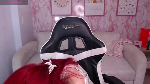 abril_ch_ online show from December 2024 11:07:01 AM