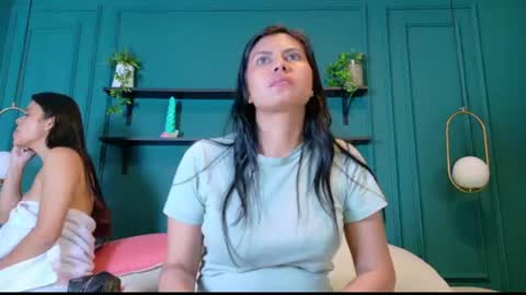 Abril jones online show from June 2026 07:01:02 PM