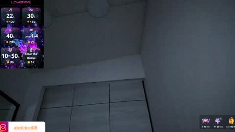 Snapshot of abril_ricci chatting on January 2025 10:43:02 AM Abril online show from January 2025 10:43:02 AM