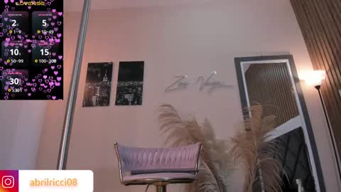Snapshot of abril_ricci chatting on February 2025 07:26:02 AM Abril online show from February 2025 07:26:02 AM