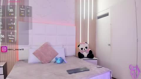 abril_snow online show from June 2026 07:51:02 PM