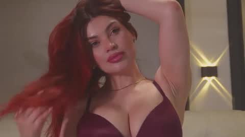 Snapshot of abrilcolls_ chatting on April 2026 12:45:02 AM Abril Colls online show from April 2026 12:45:02 AM