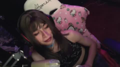 Snapshot of abrildiazsissy chatting on March 2025 09:02:02 AM abrildiazsissy online show from March 2025 09:02:02 AM