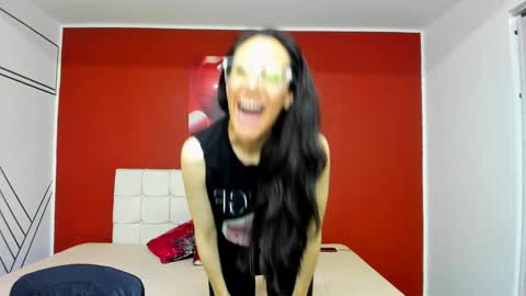 Snapshot of abrillee1 chatting on December 2024 10:55:01 PM ABRIL online show from December 2024 10:55:01 PM