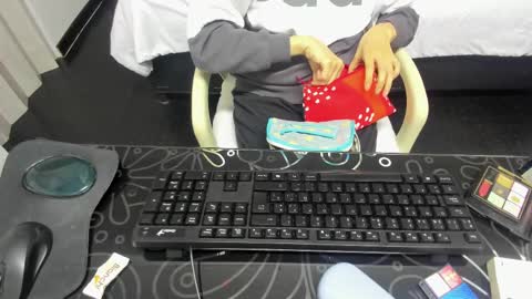 Snapshot of abrillee1 chatting on March 2025 07:26:02 PM ABRIL online show from March 2025 07:26:02 PM