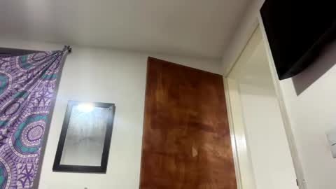 abrilsantosxo online show from May 2026 12:49:01 AM