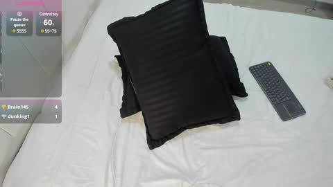 AbrilSonne online show from February 2025 09:01:01 PM