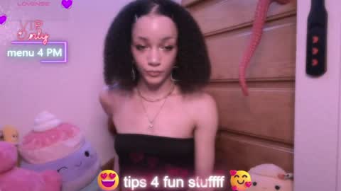 Snapshot of abruisedpeach chatting on June 2026 02:45:01 AM Peach online show from June 2026 02:45:01 AM