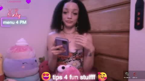 Snapshot of abruisedpeach chatting on June 2026 02:34:01 AM Peach online show from June 2026 02:34:01 AM