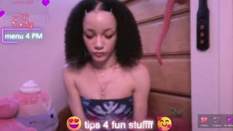 Snapshot of abruisedpeach chatting on July 2026 02:24:01 AM Peach online show from July 2026 02:24:01 AM