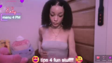 Snapshot of abruisedpeach chatting on July 2026 02:55:01 AM Peach online show from July 2026 02:55:01 AM