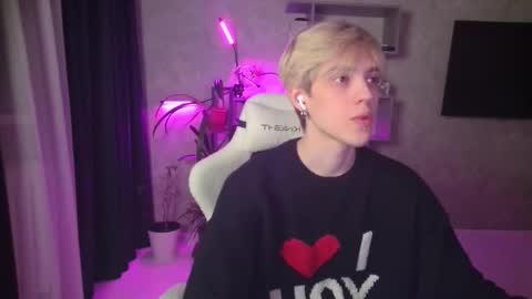 Snapshot of abslut chatting on February 2026 06:47:01 PM Nick online show from February 2026 06:47:01 PM