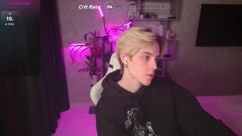 Snapshot of abslut chatting on February 2026 08:47:01 AM Nick online show from February 2026 08:47:01 AM