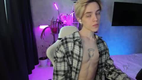 Snapshot of abslut chatting on March 2026 09:36:02 AM Nick online show from March 2026 09:36:02 AM