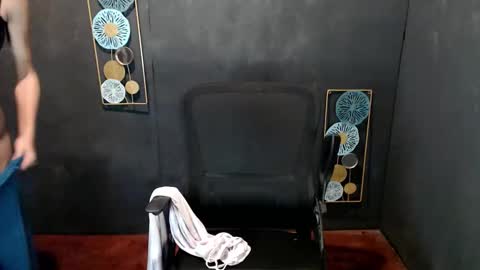 Miss Sophie online show from October 2025 12:23:02 PM