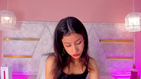 Snapshot of aby_lee_ chatting on November 2025 11:45:01 AM Aby online show from November 2025 11:45:01 AM