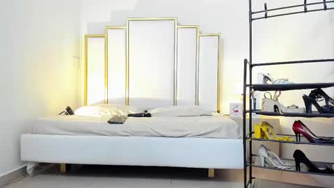 LittleSunny  My schedule 1400 - 2200 GMT -5 online show from February 2025 08:31:01 PM