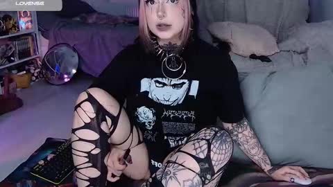 Acid or Iya  vacation November 19 to November 26 online show from October 2025 09:15:01 PM