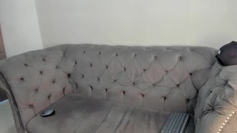 Acid Milo online show from December 2024 01:22:01 PM